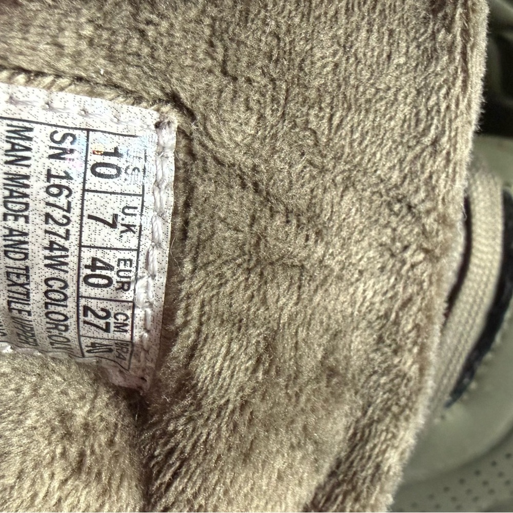 Skechers Women's Green‎ Winter Boots with Plush Lining - Picture 4 of 9